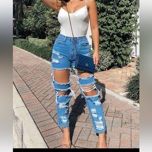 Fashion Nova Destroyed Distressed High Rise Boyfriend Denim Jeans. Sz 11